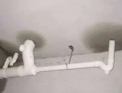 积石山卫生间测漏水的几种情景